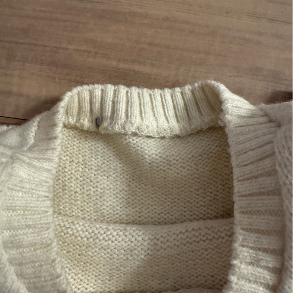 Ivory Sweater - Picture 2 of 4